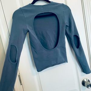 Blue backless long sleeve crop top